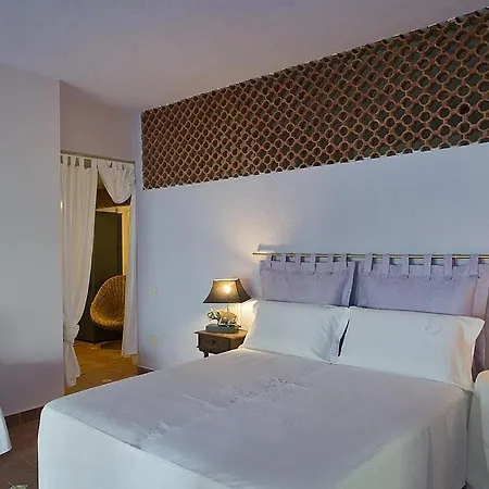 Sleeps 6 Pool Air Con Wifi *